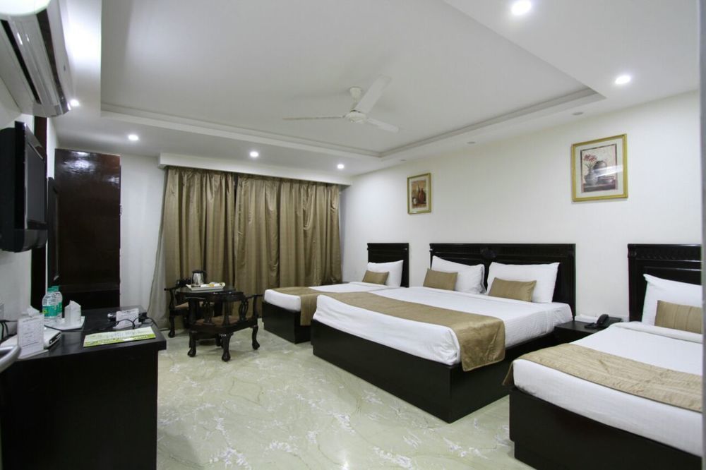 Hotel Genx Usha Kiran Agra Agra  Esterno foto